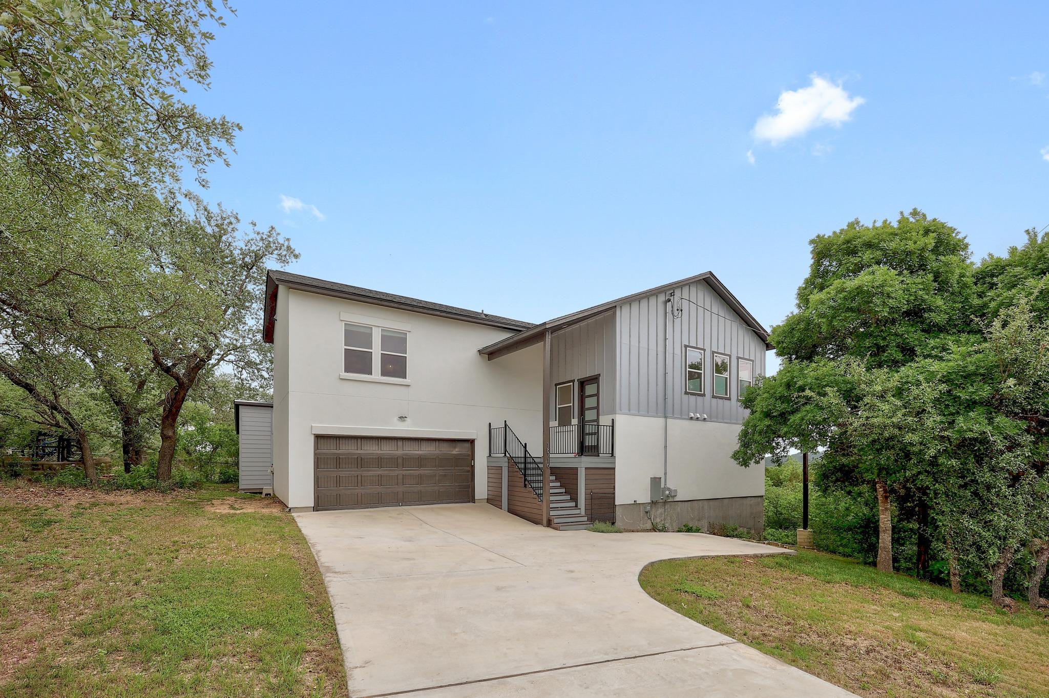 18716 Lakeview