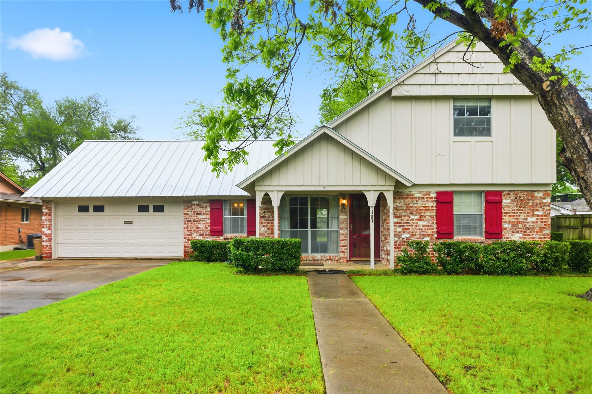Single Family Residence