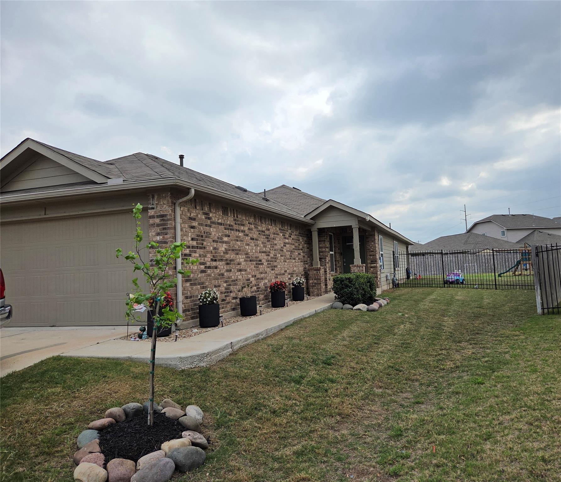 Single Family Residence