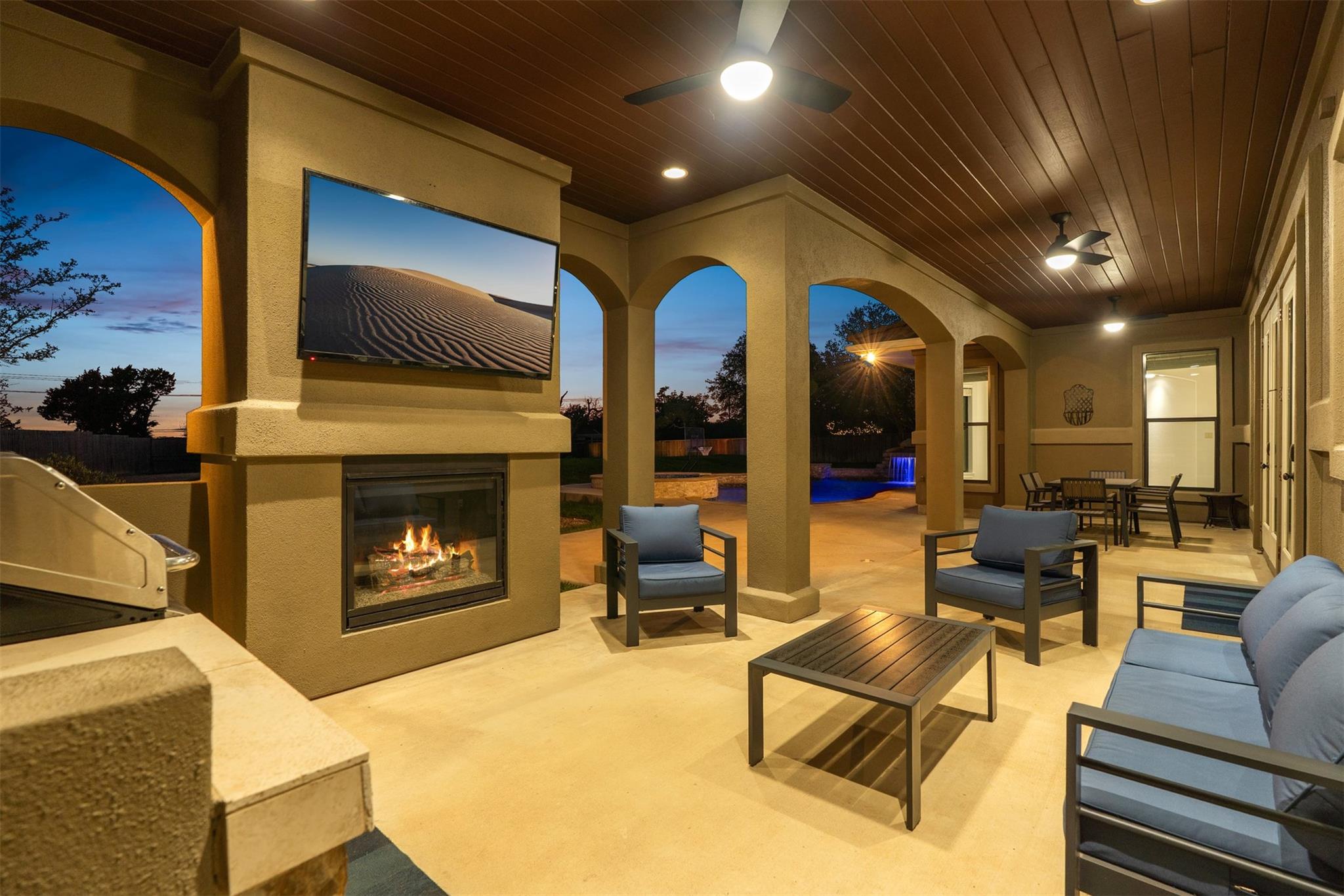 Photo 33