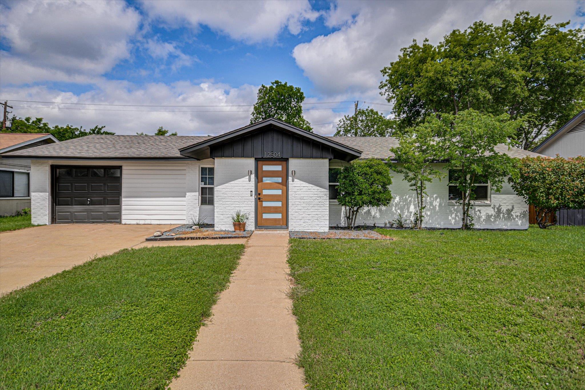Single Family Residence