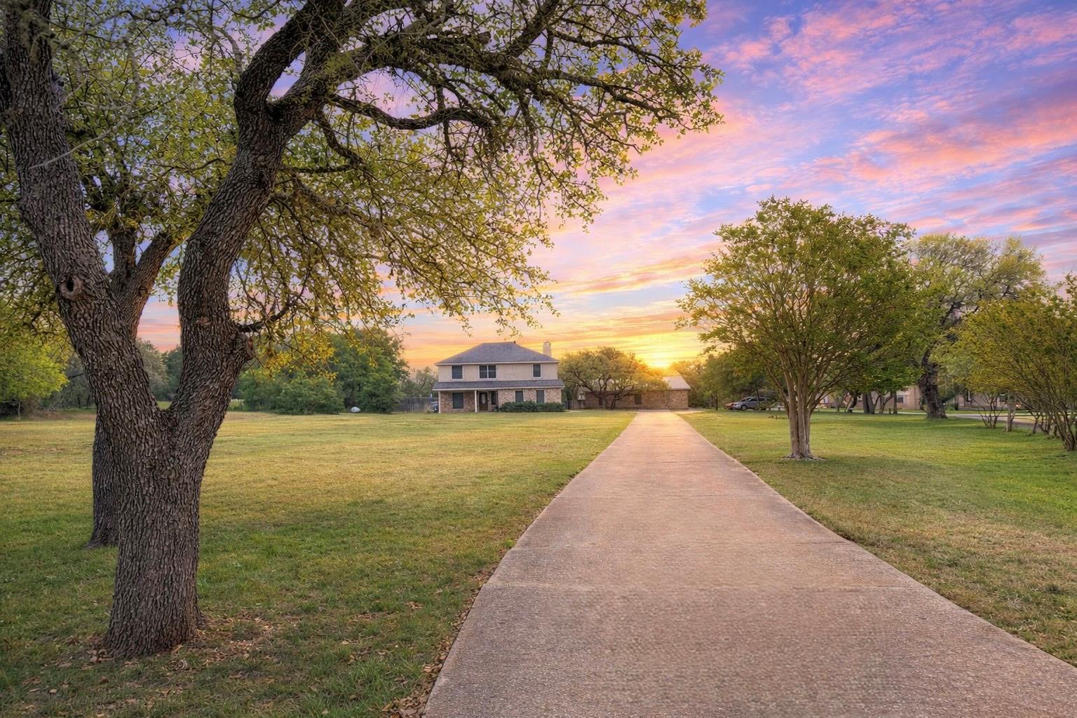 311 Oak Forest