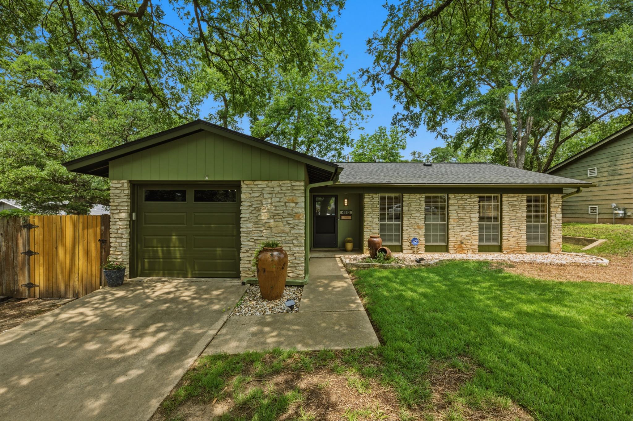 Single Family Residence