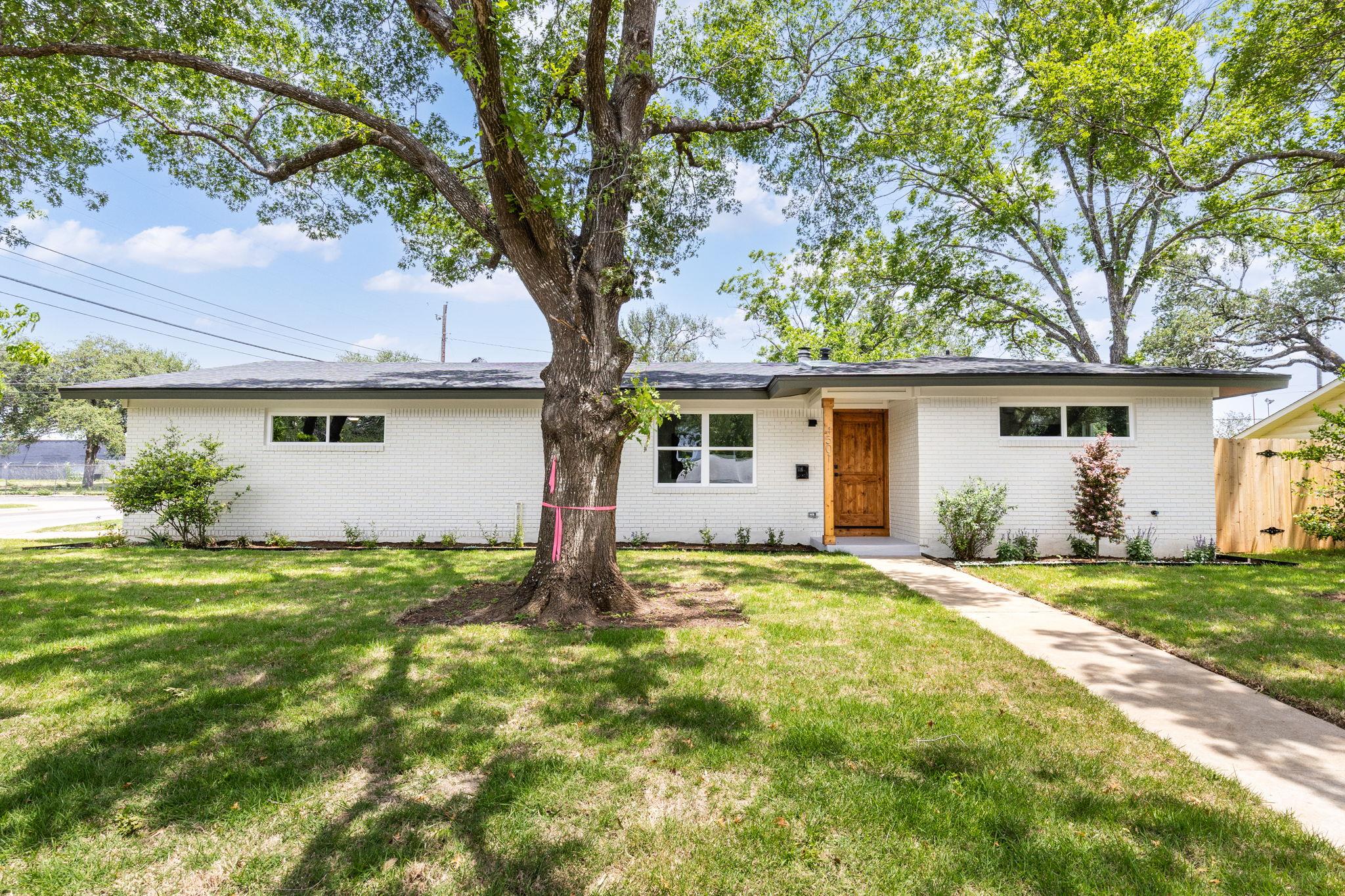 Single Family Residence