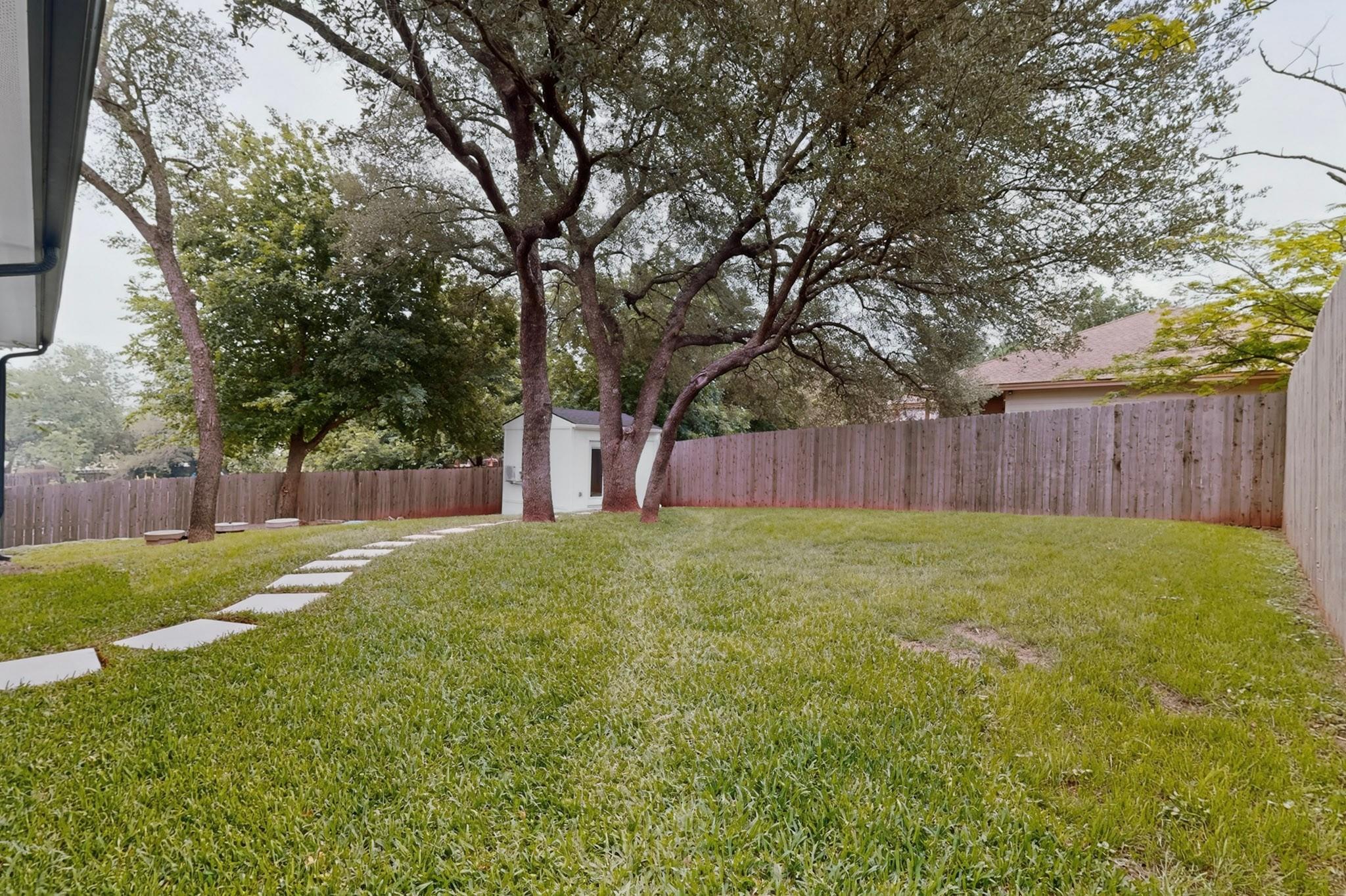 Photo 30