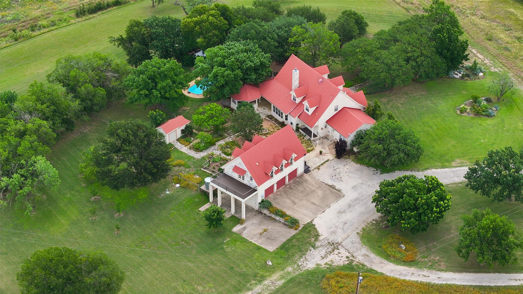 351 Laurel