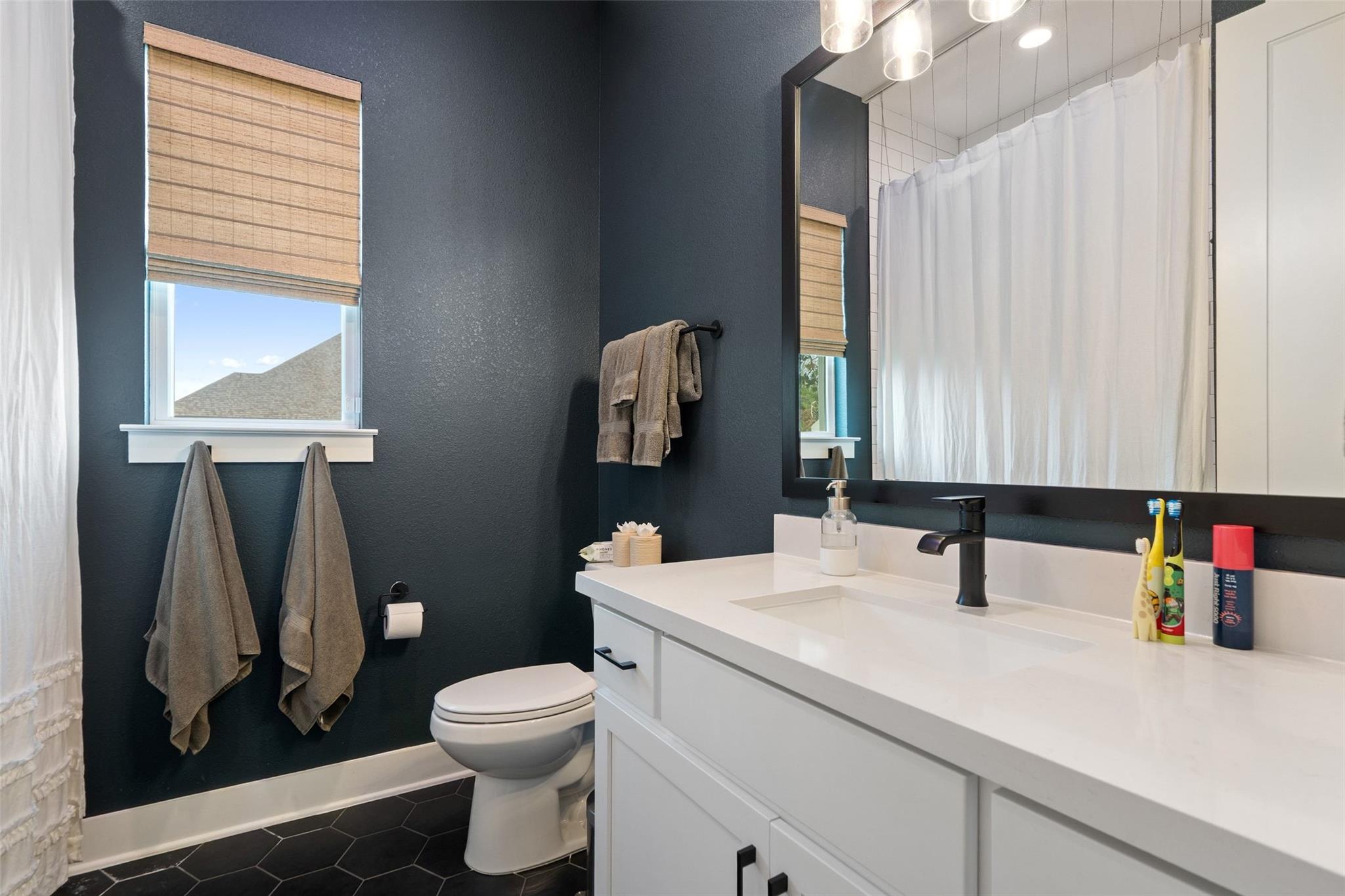 Photo 28