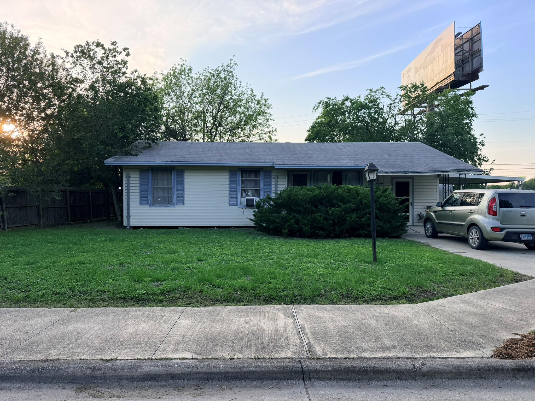 Single Family Residence
