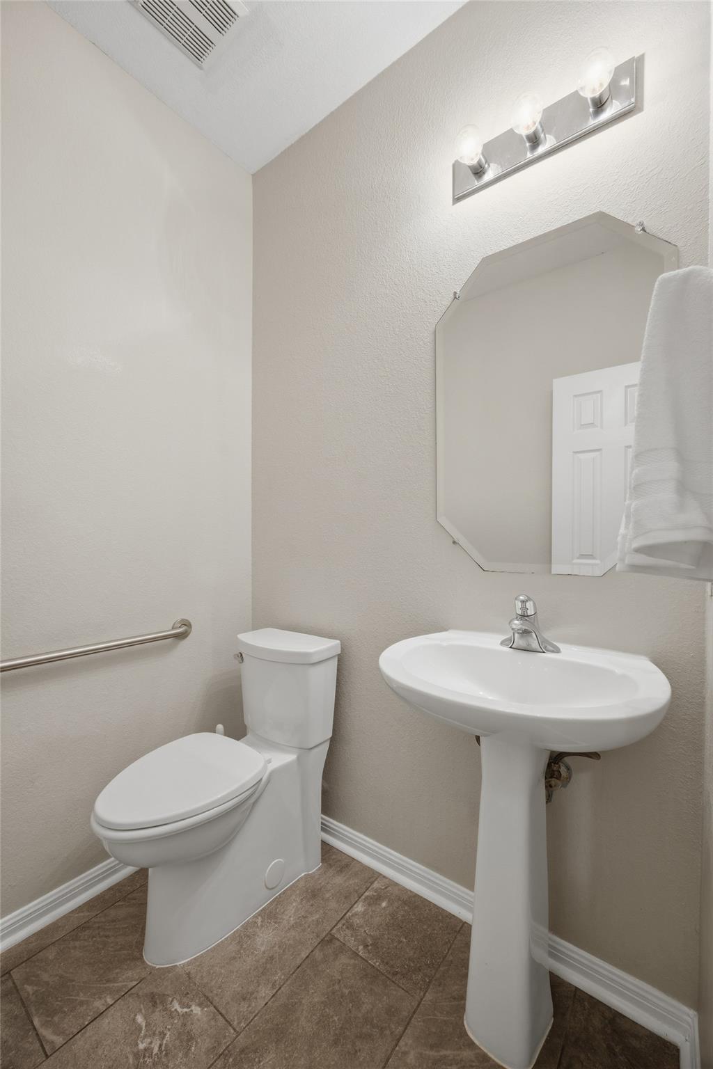 Photo 34