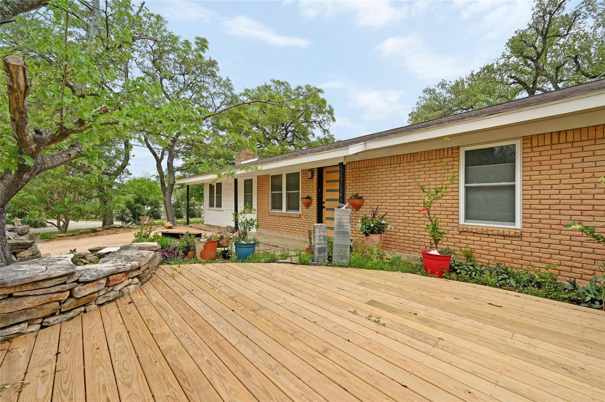 Single Family Residence