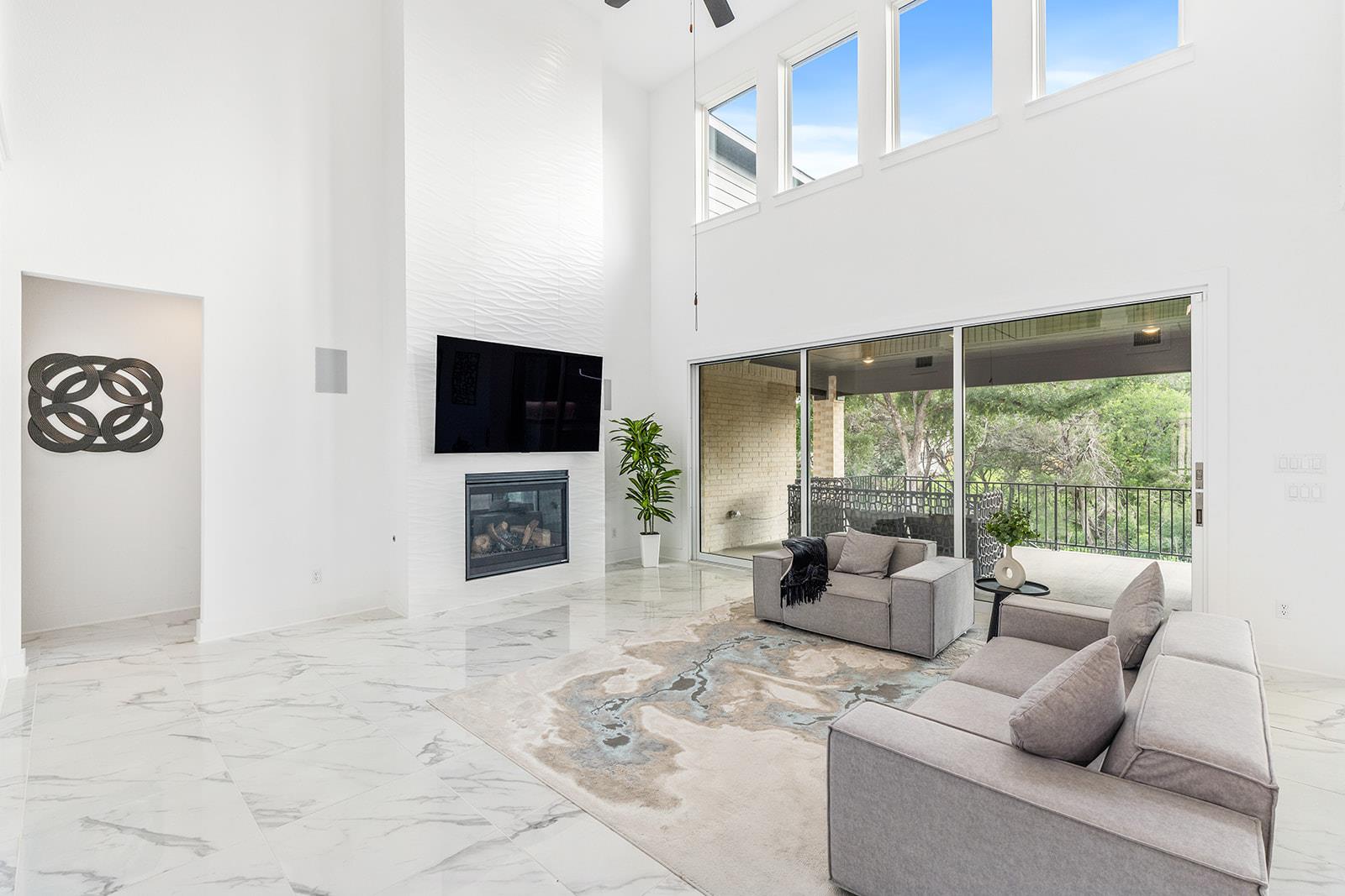 Single Family Residence