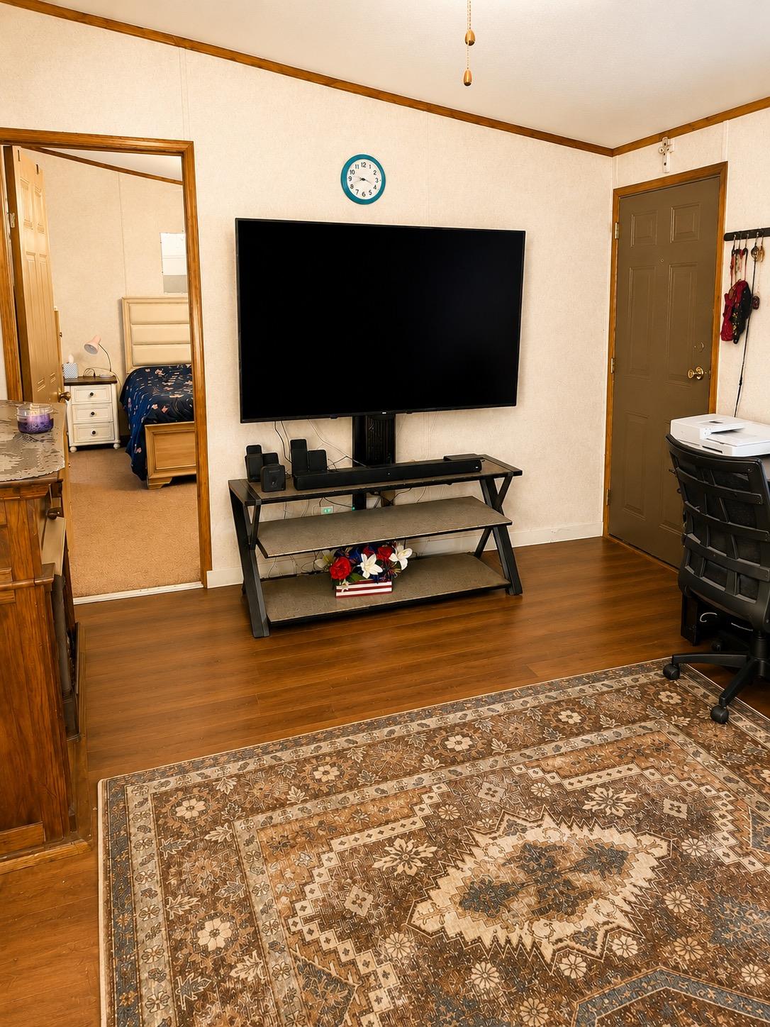 Photo 6