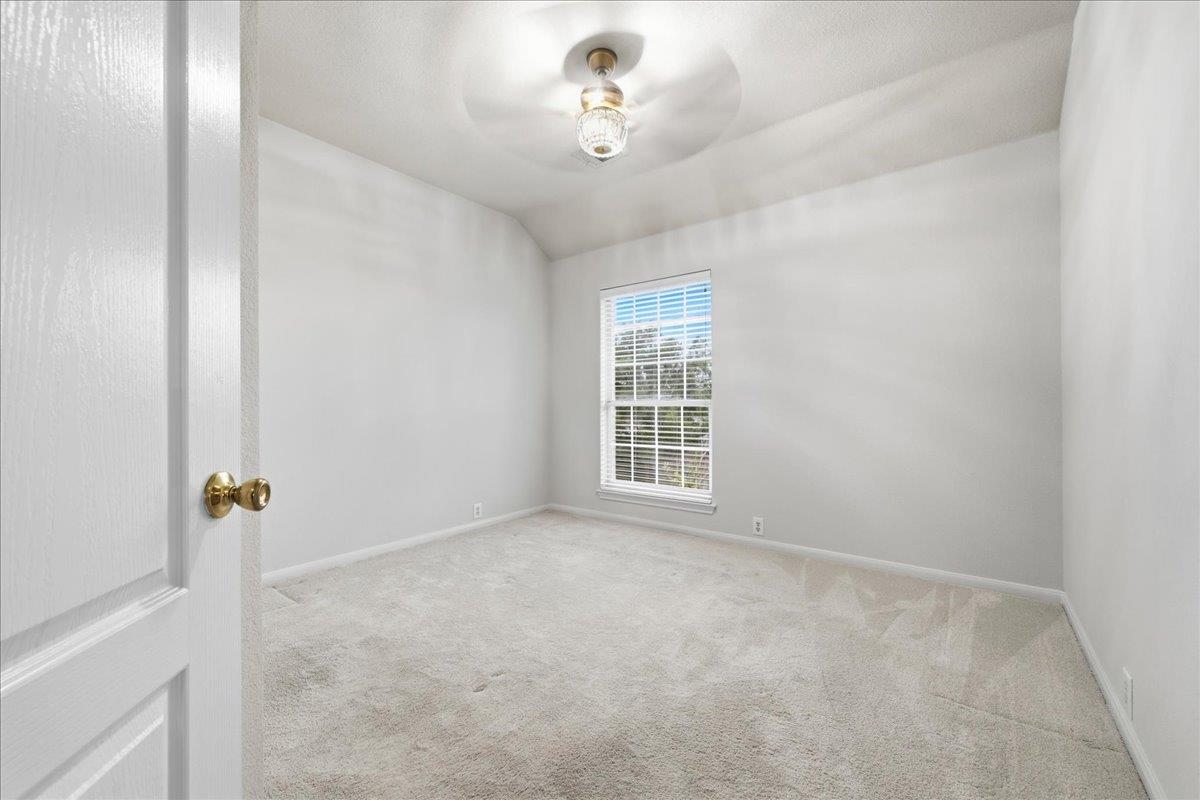 Photo 35