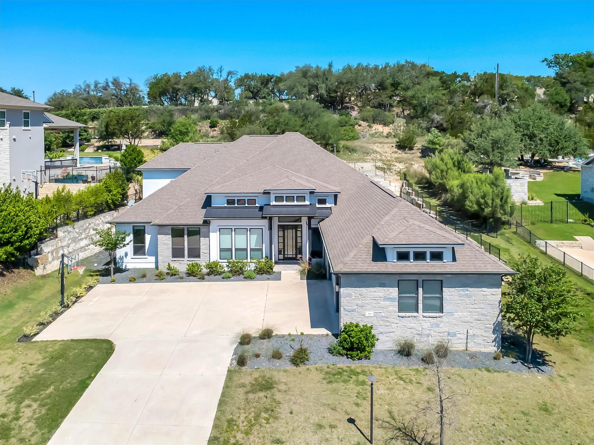Single Family Residence