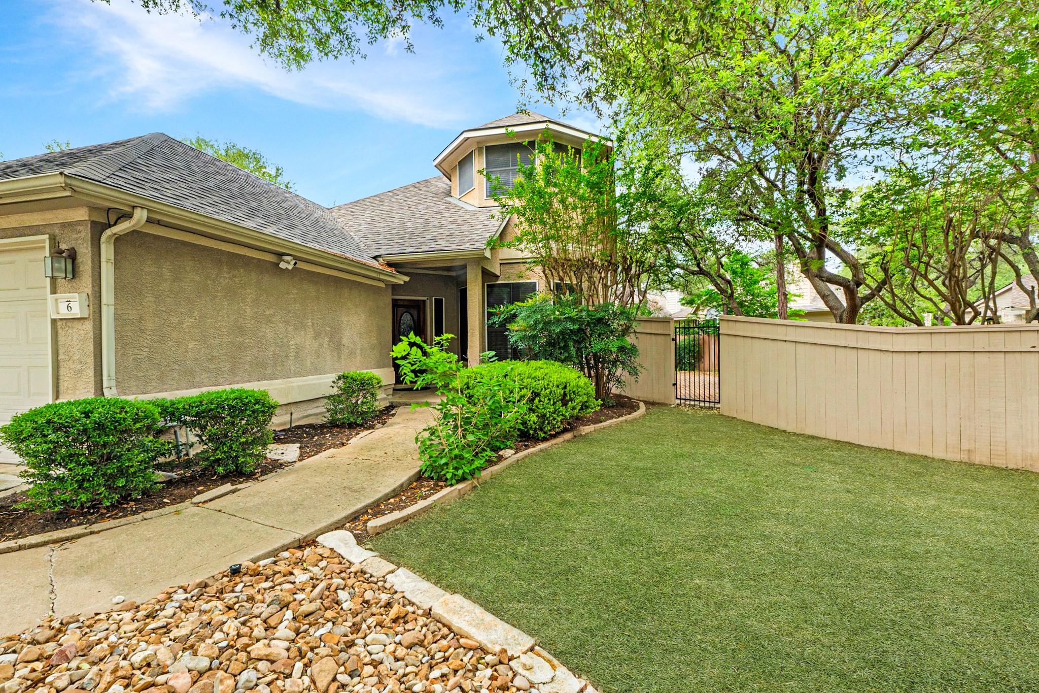 Single Family Residence