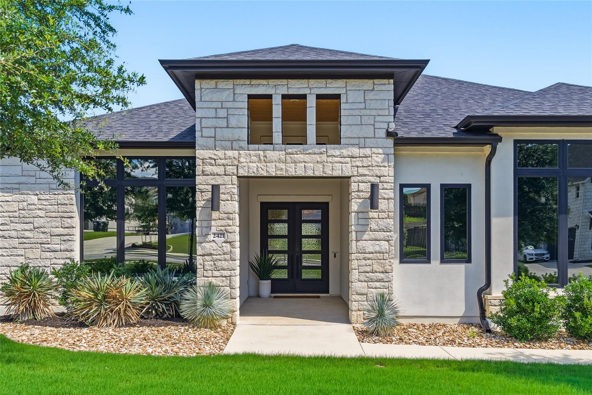 Single Family Residence