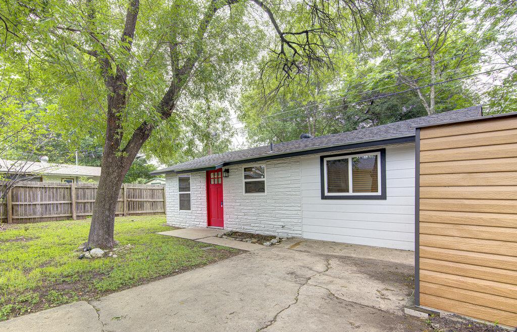 Single Family Residence