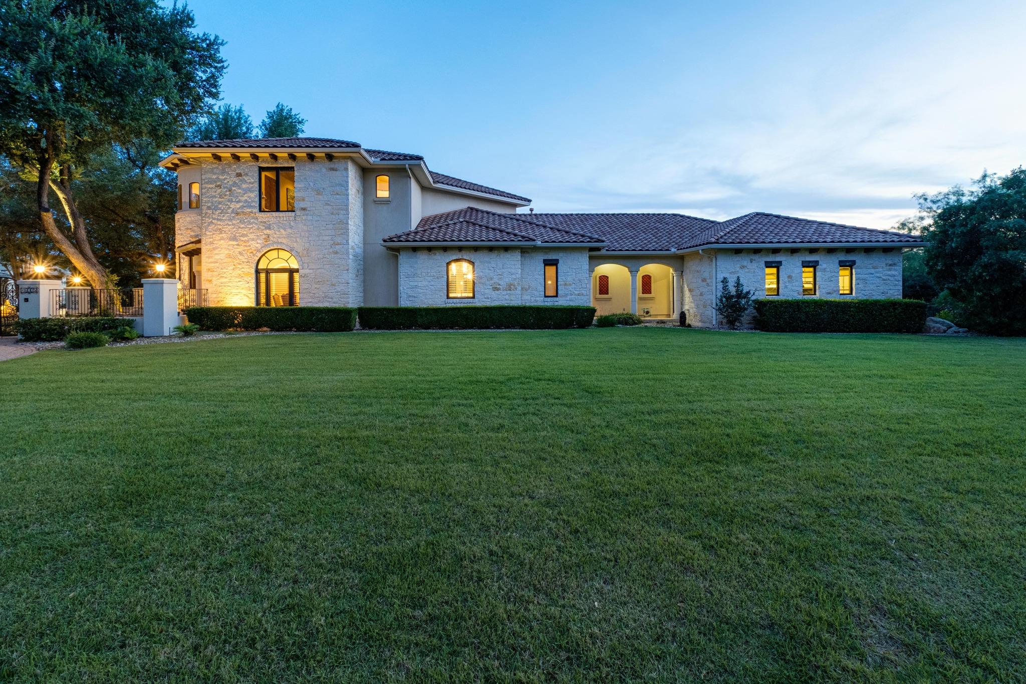 Single Family Residence