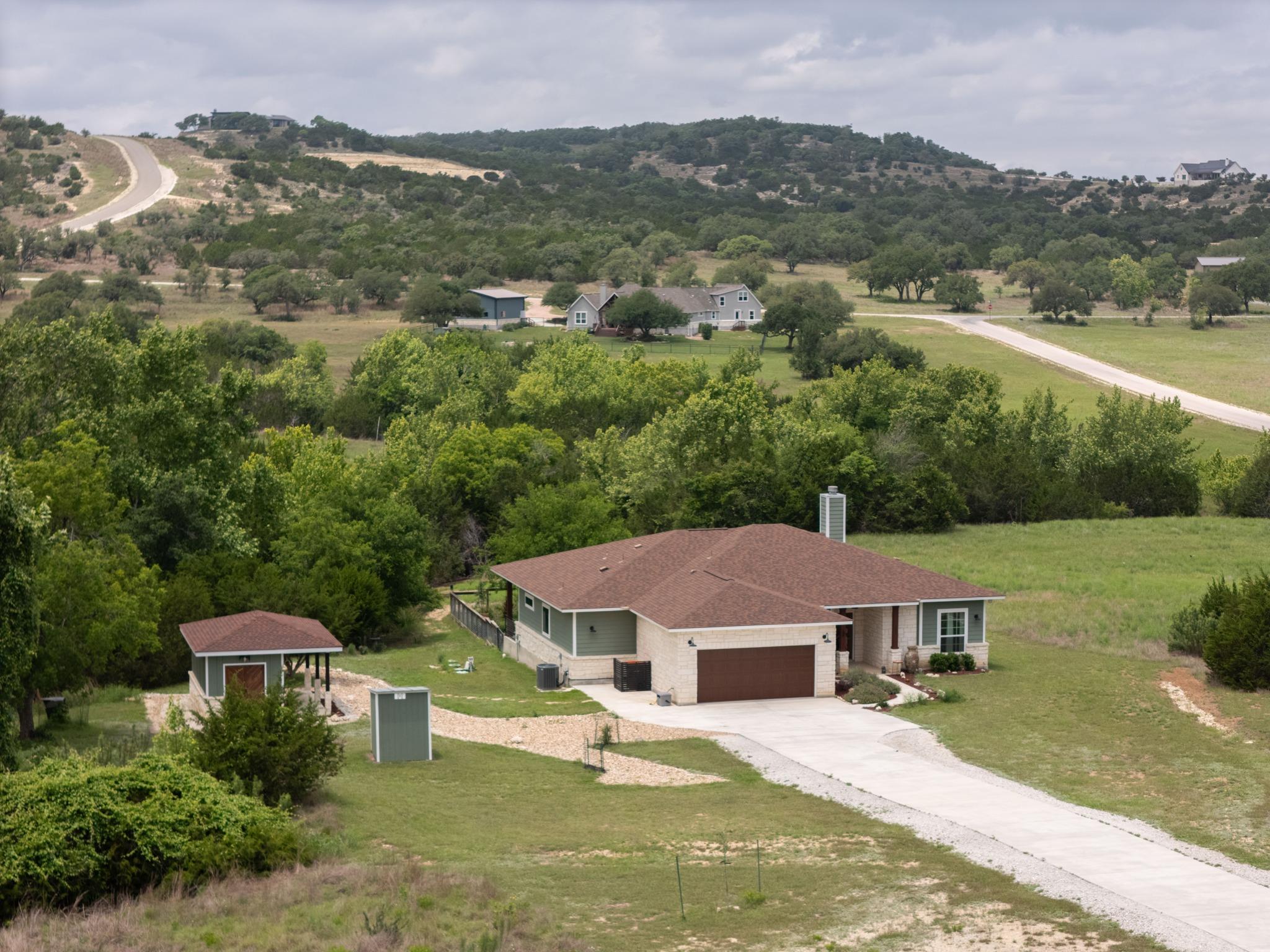 202 Falling Oak