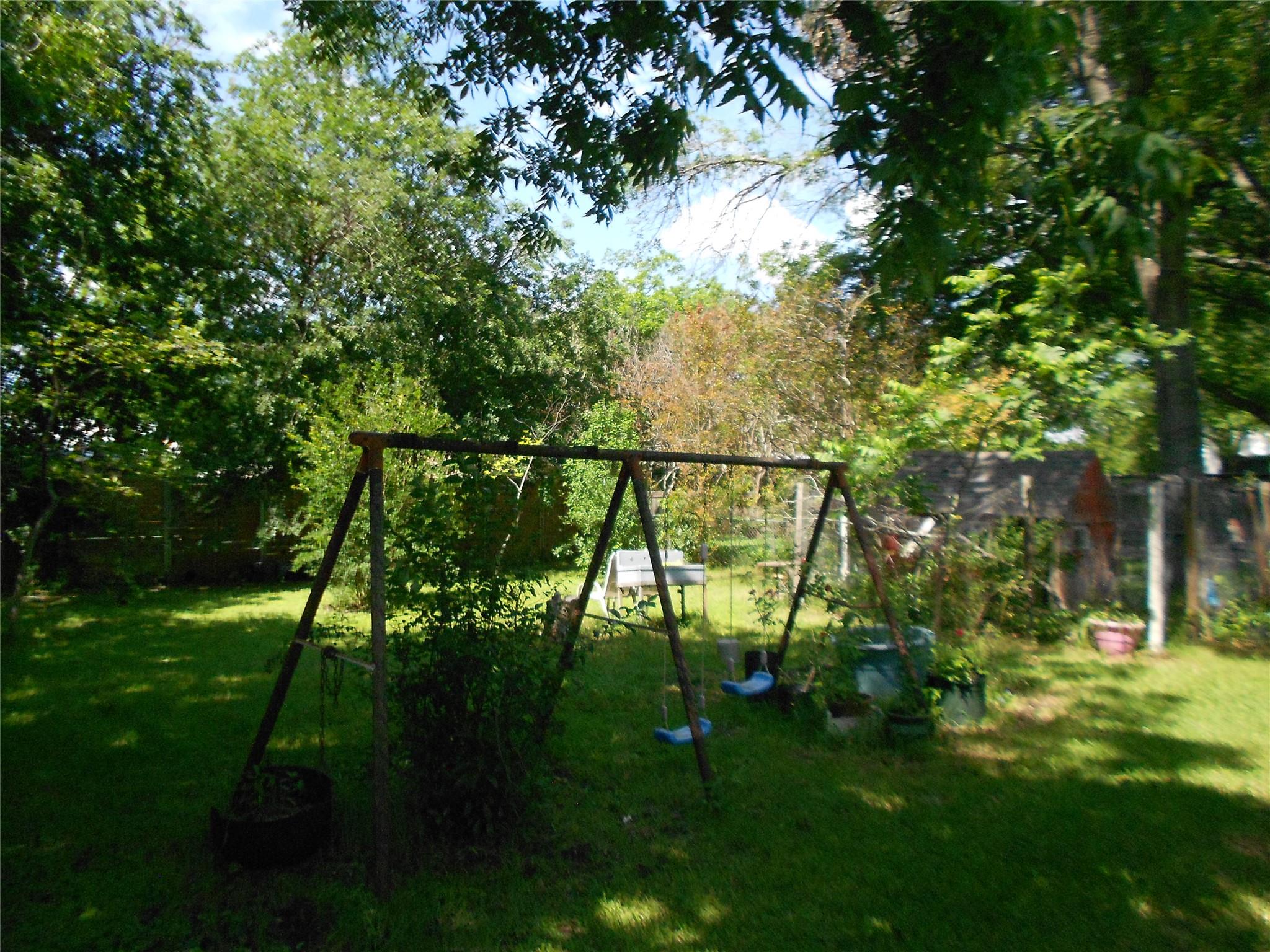 Photo 32