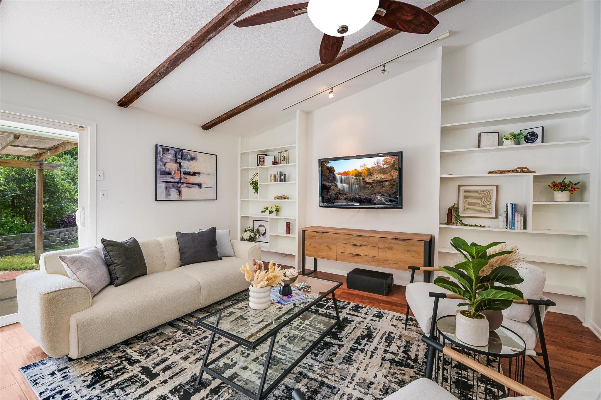 Single Family Residence