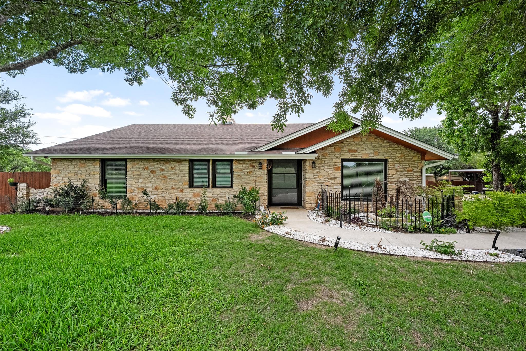 Single Family Residence