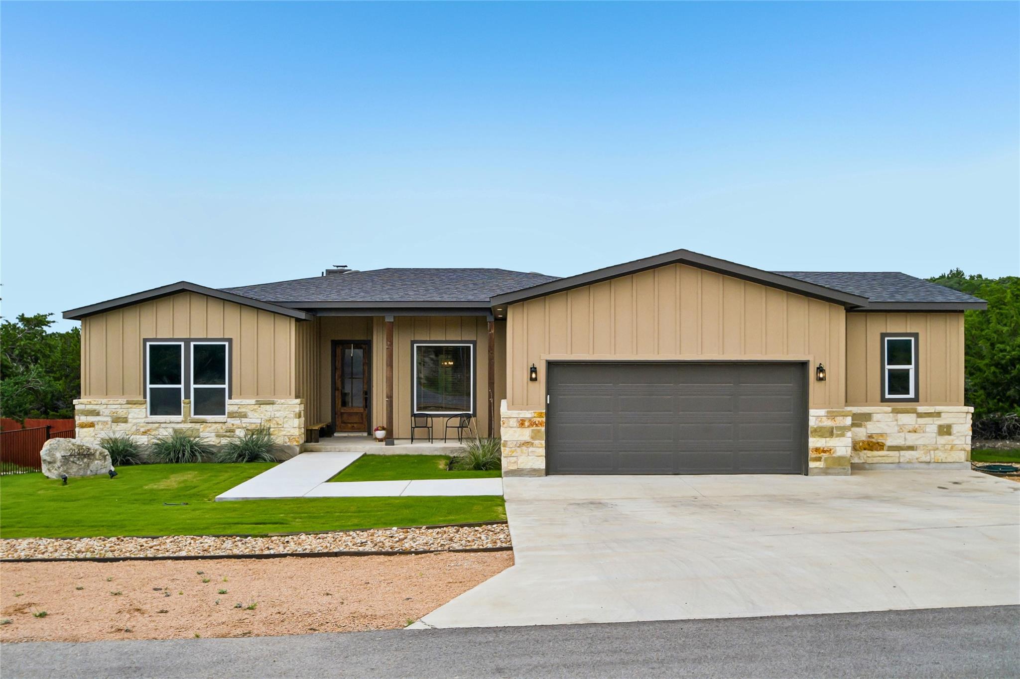 21422 Santa Rosa