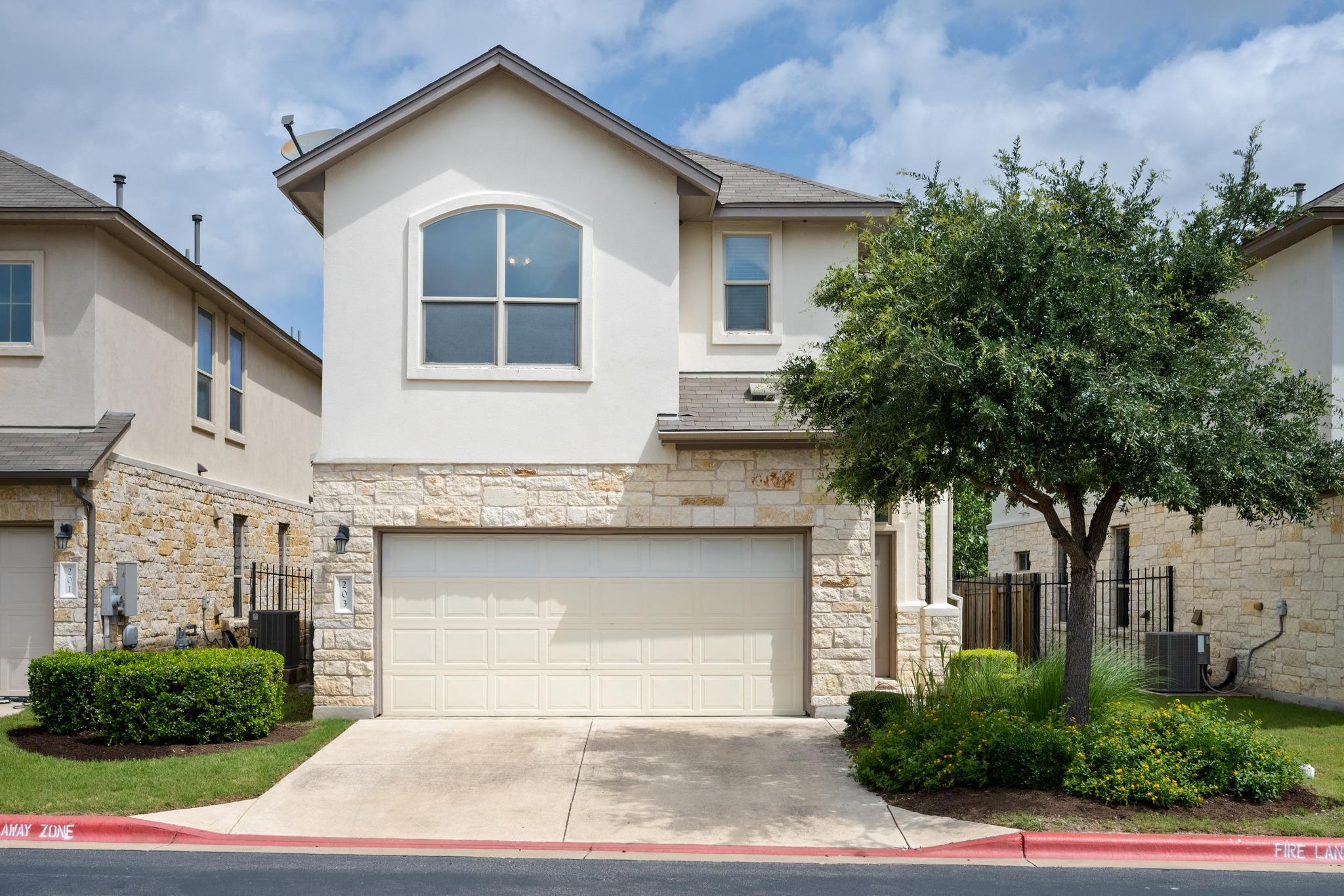 1401 Little Elm