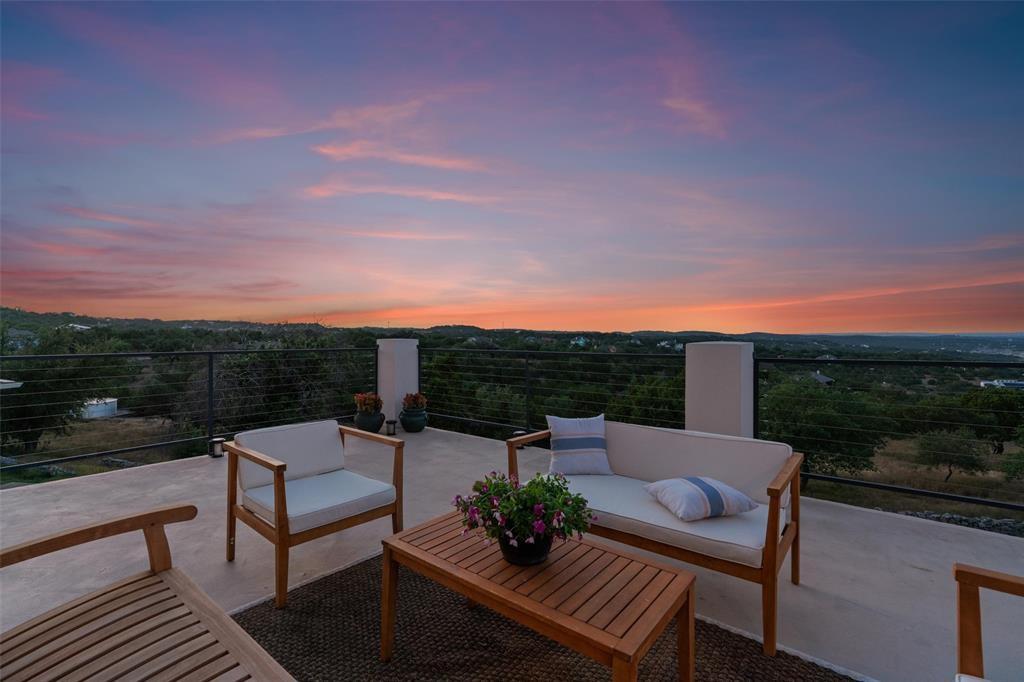 4922 Hidden Creek
