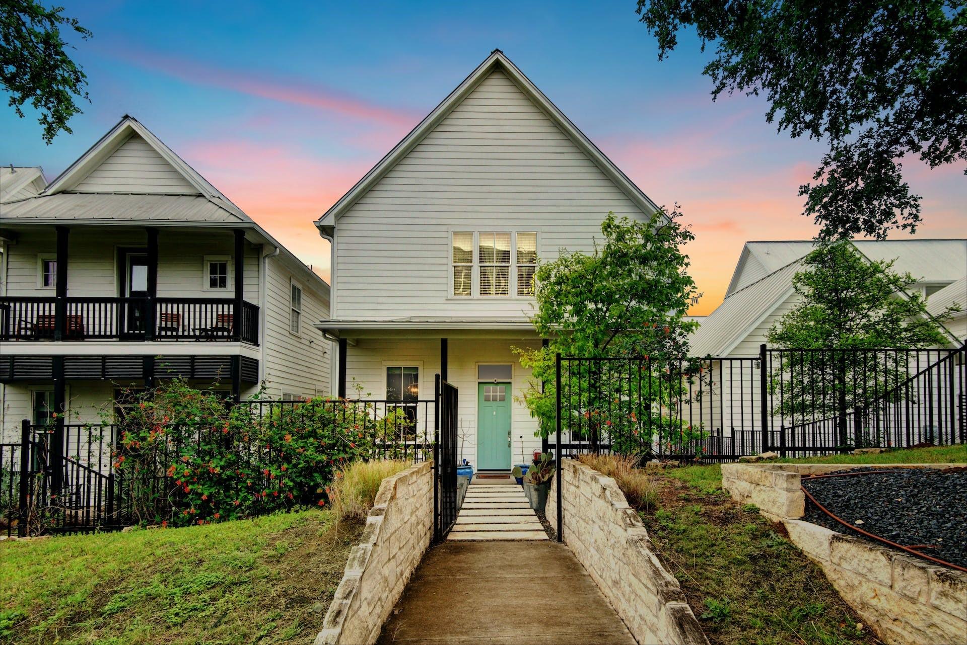 Single Family Residence