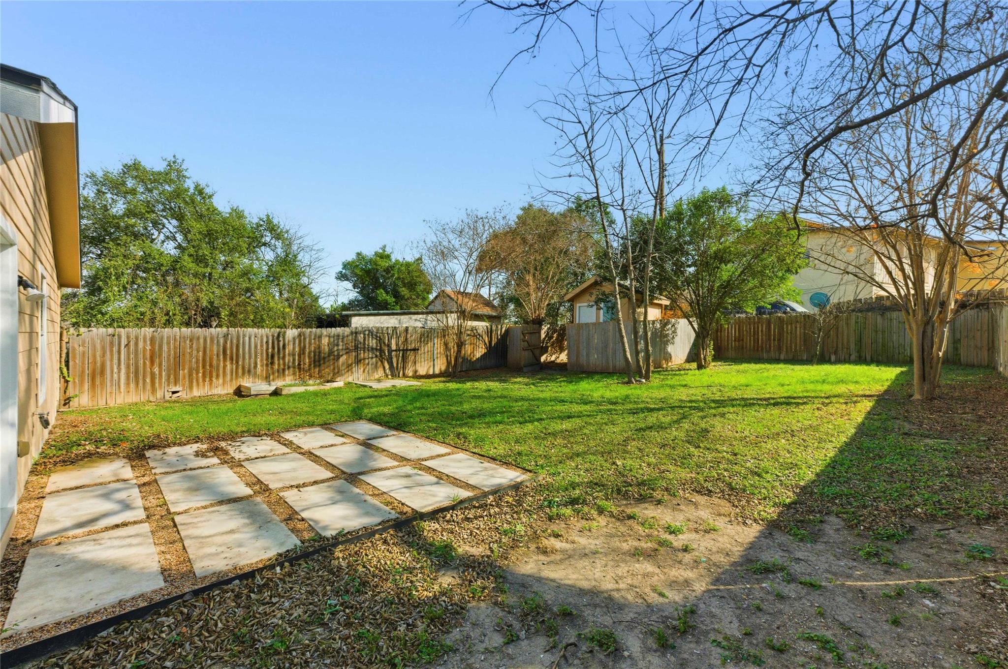 Photo 20