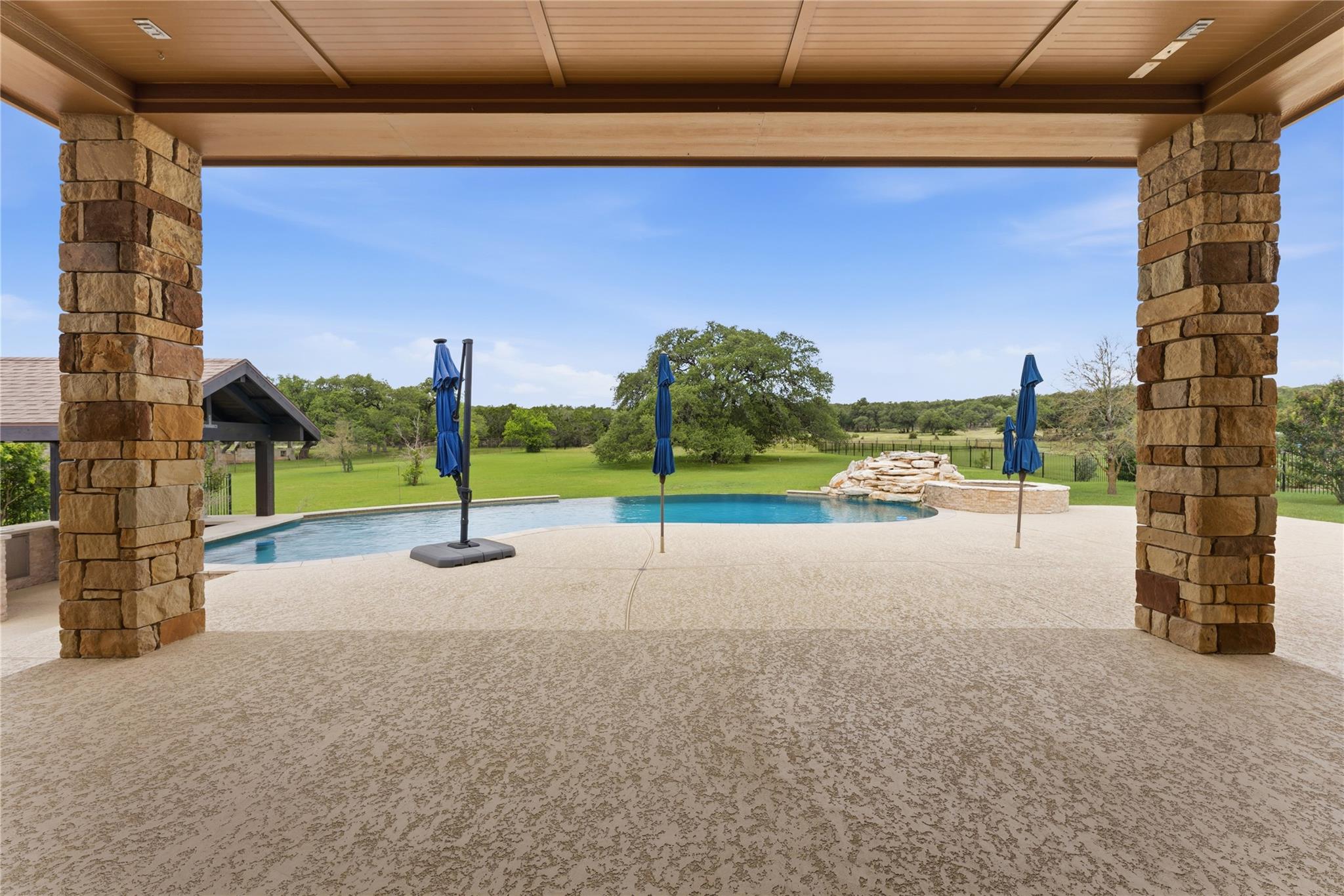 Photo 29