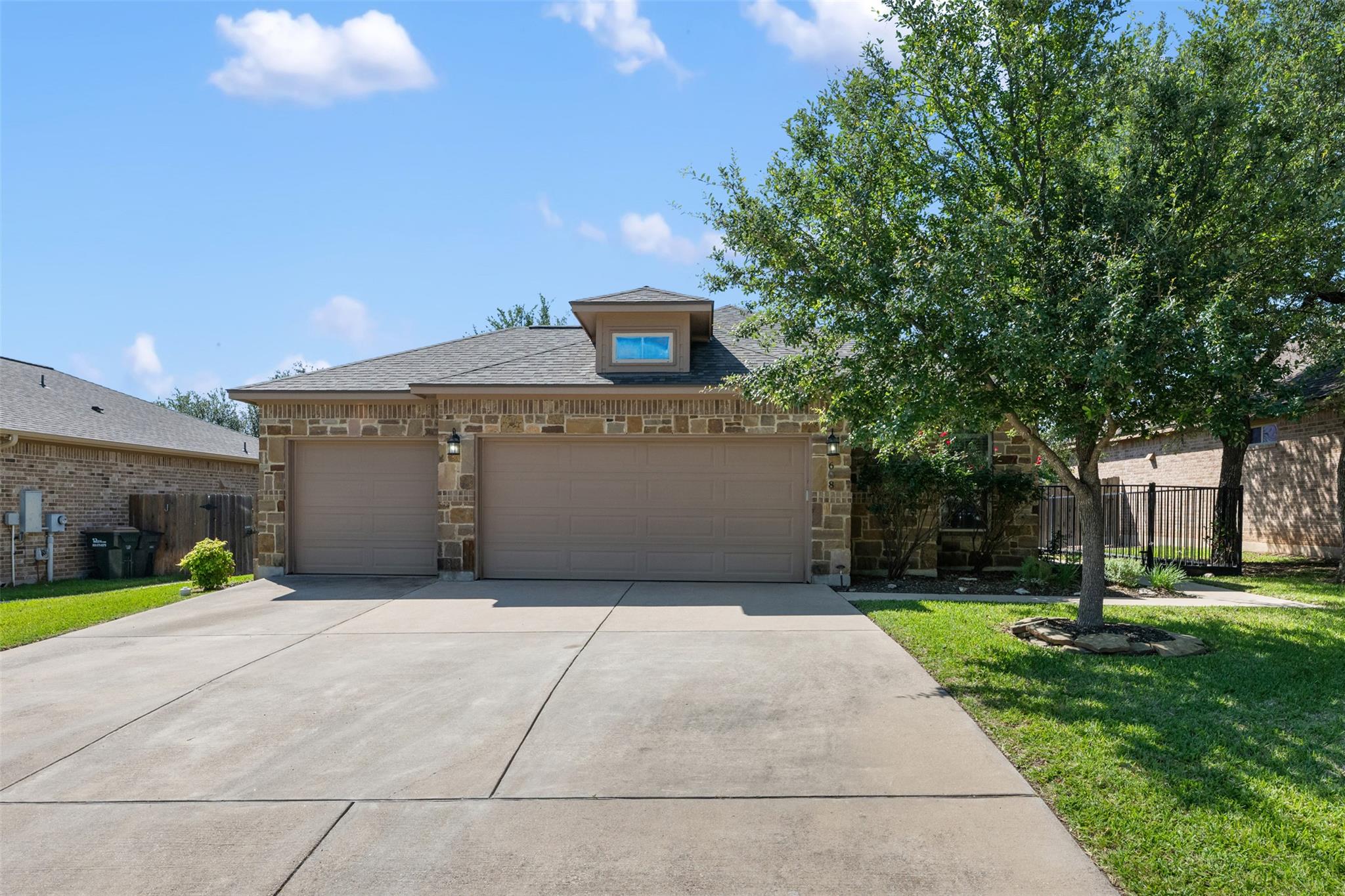 Single Family Residence