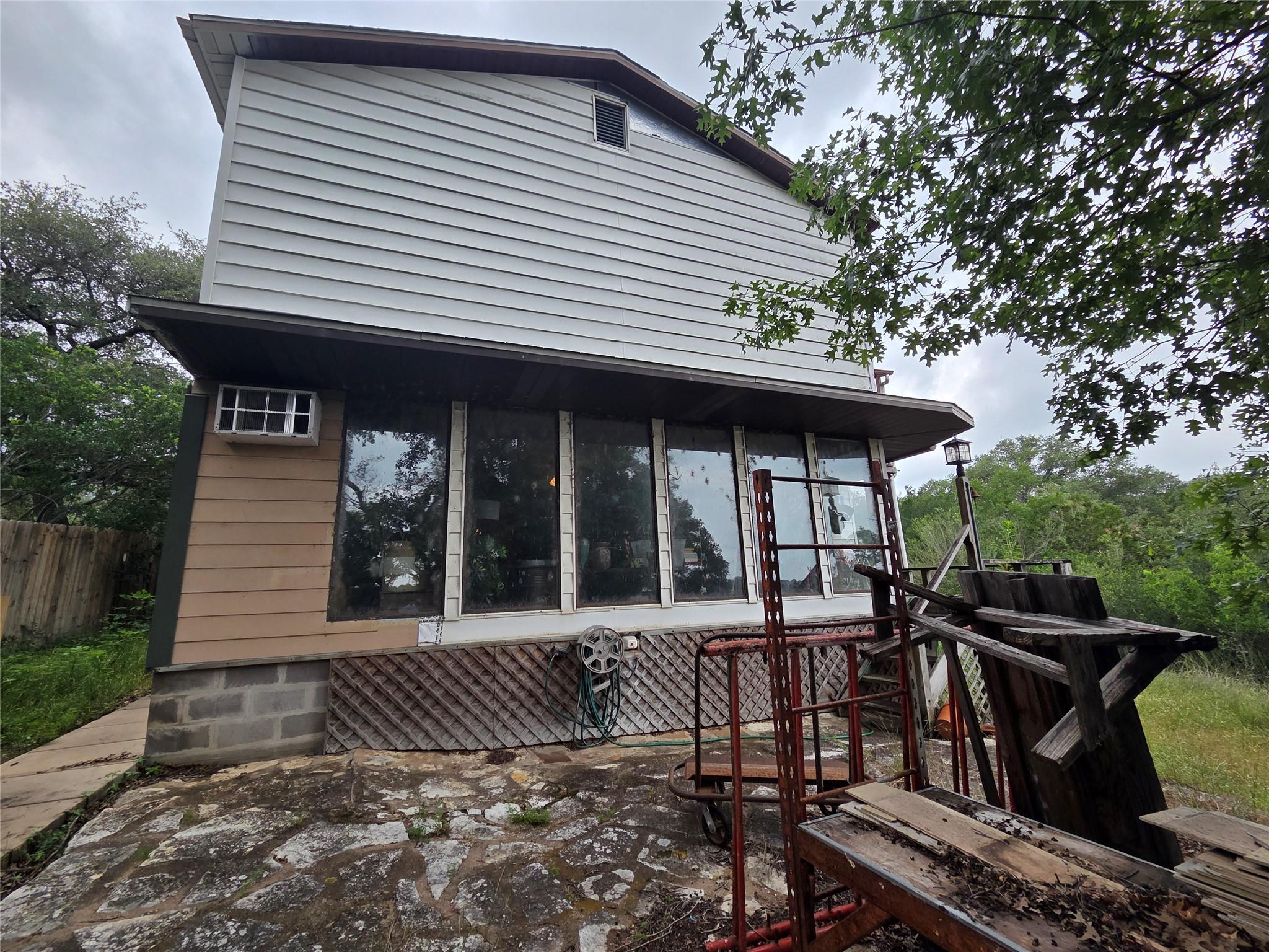 Single Family Residence
