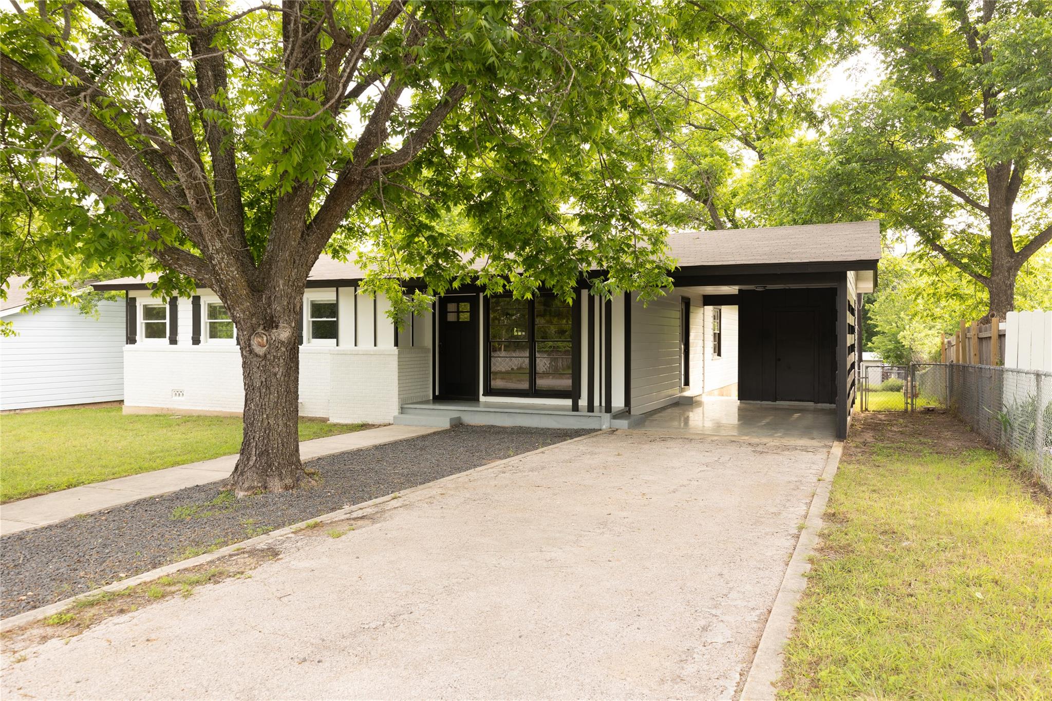 Single Family Residence