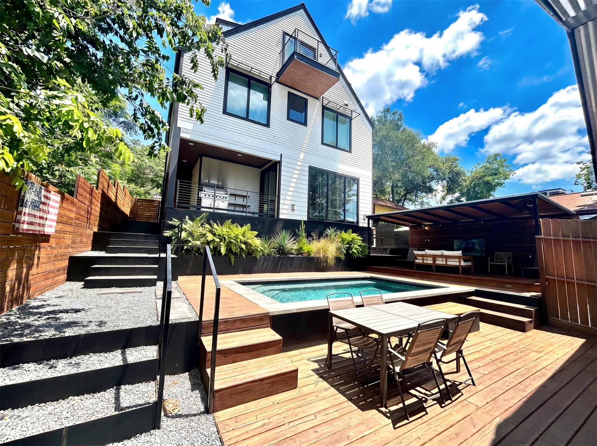 Single Family Residence