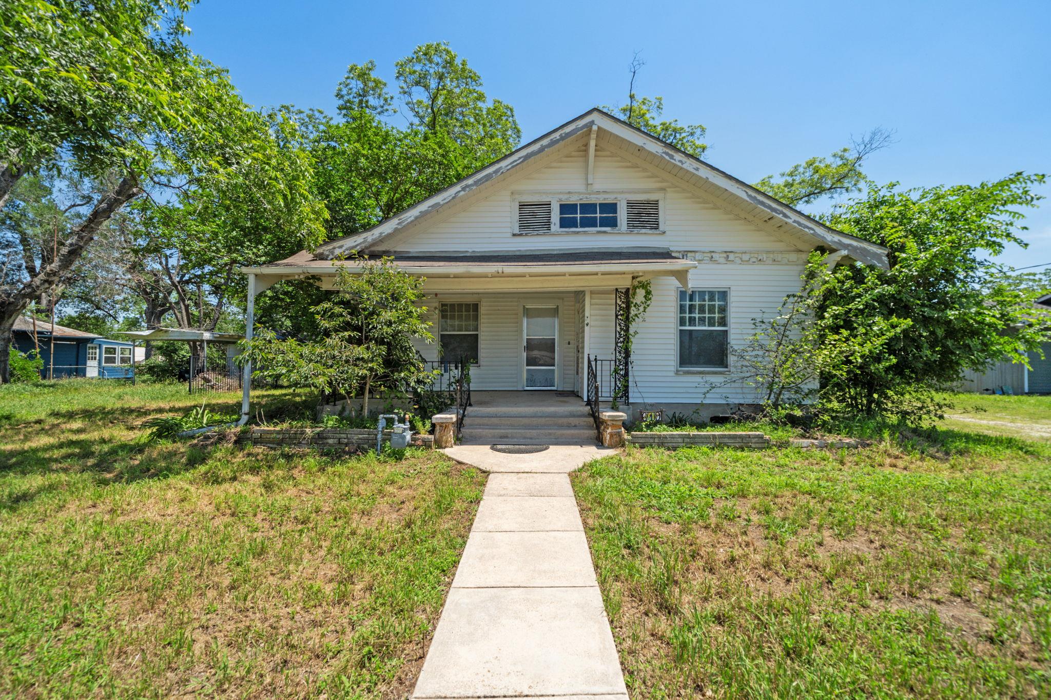 619 Bell