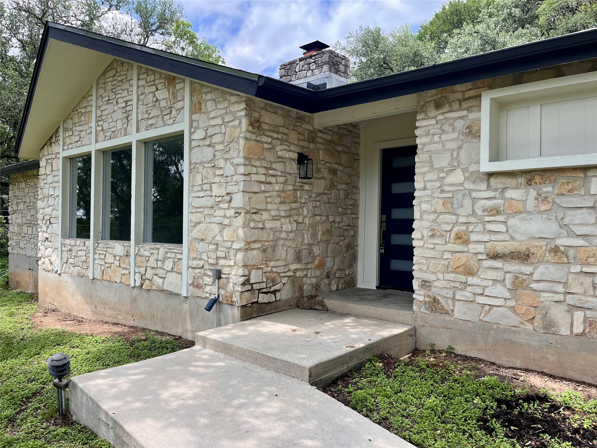 Single Family Residence