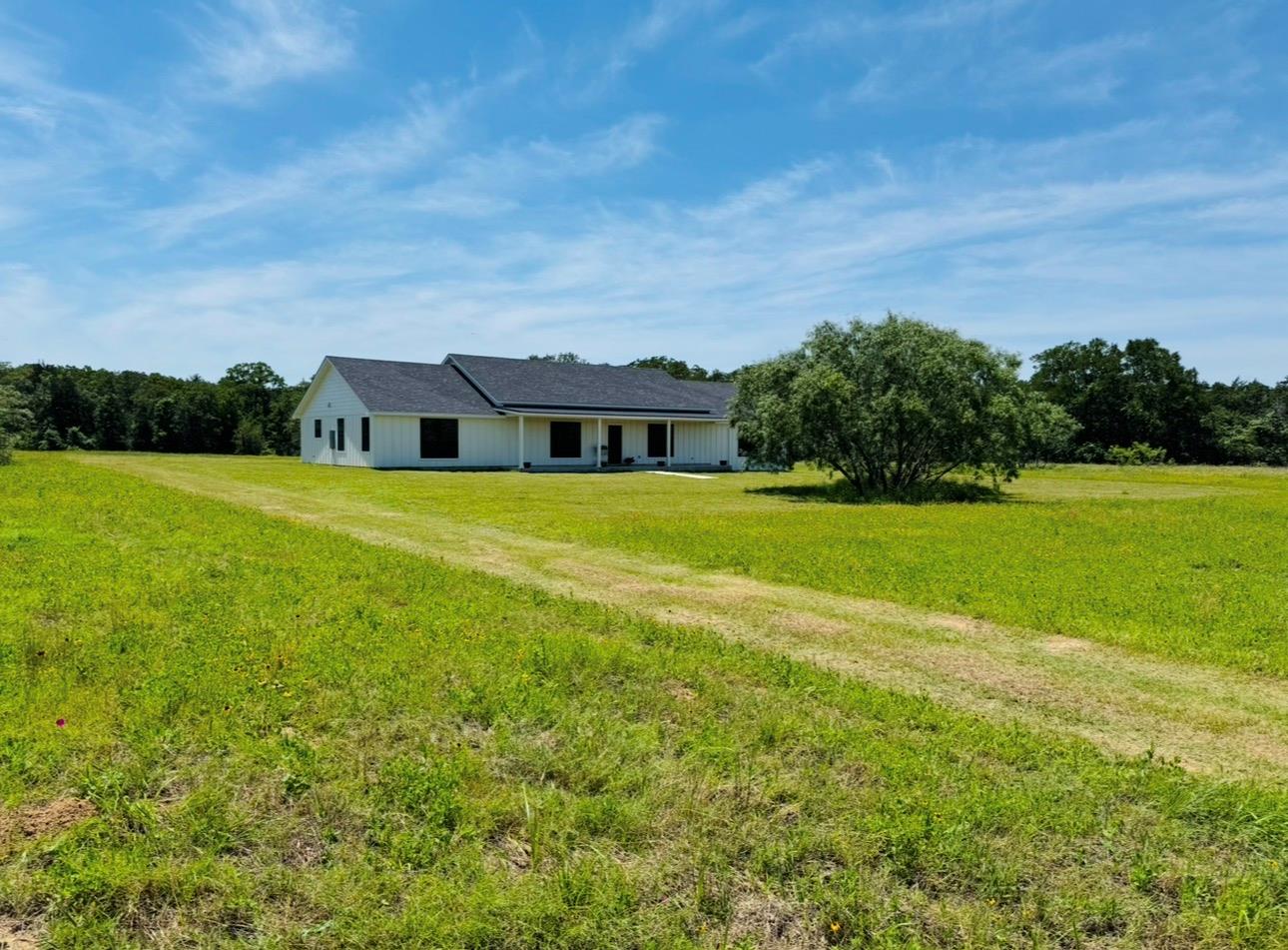1300 Private Road 7037