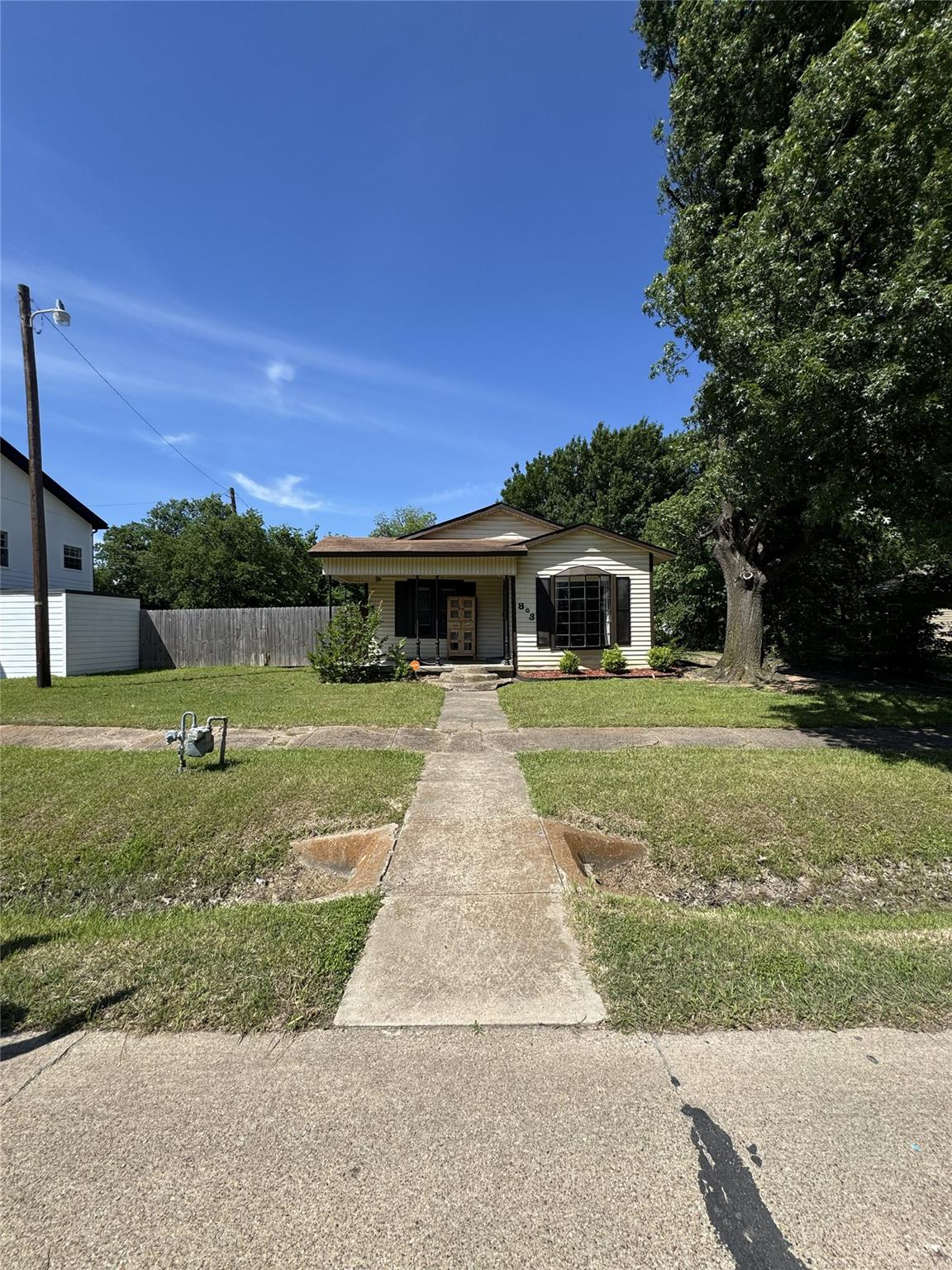 Single Family Residence