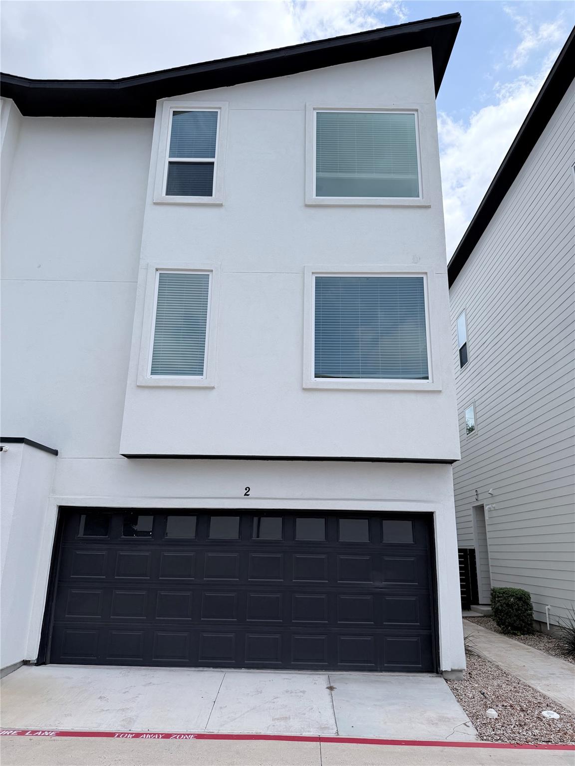 1417 Kramer Ln #2