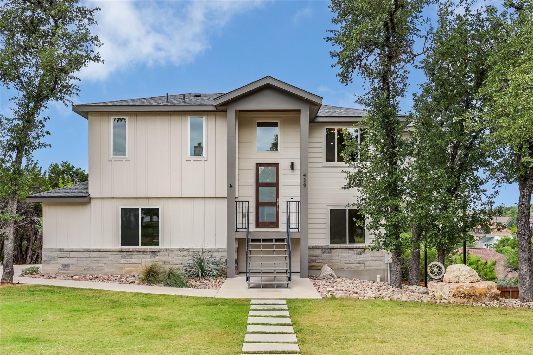 Single Family Residence