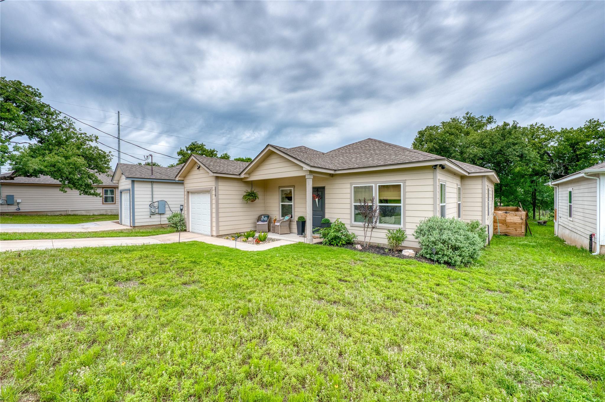 2210 McArthur