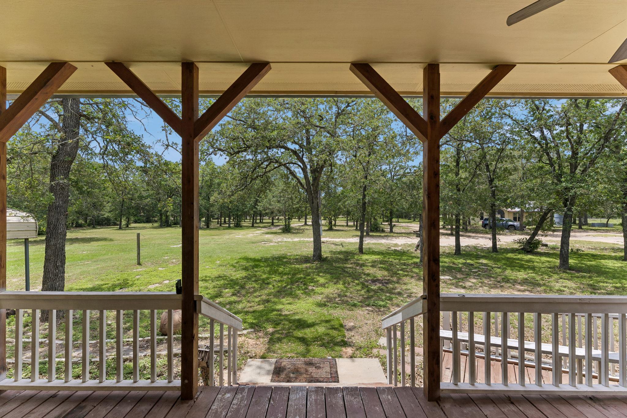 1811 Old Lockhart