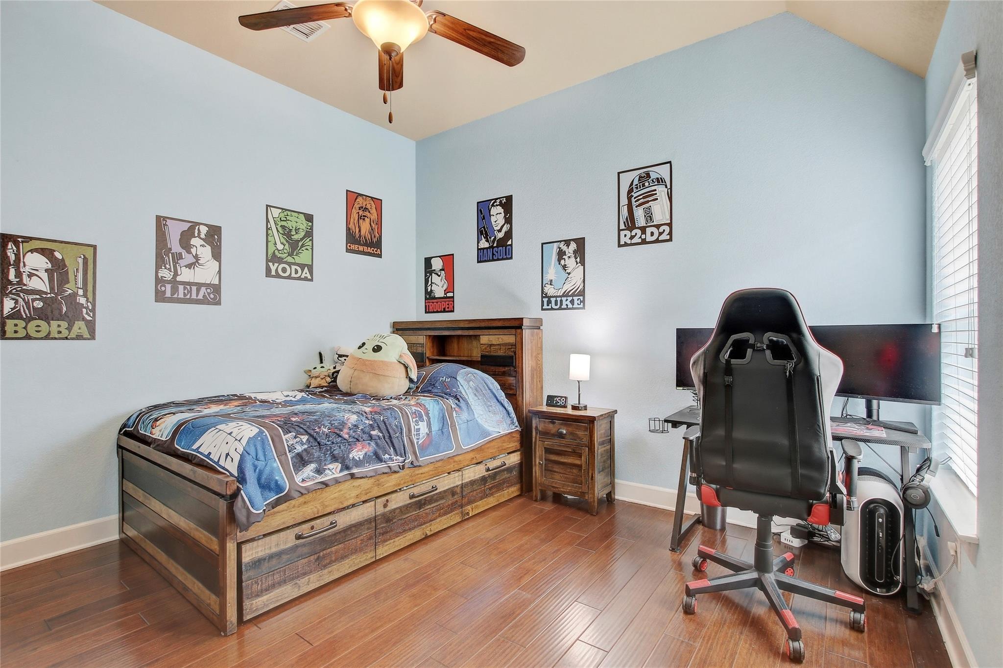 Photo 19