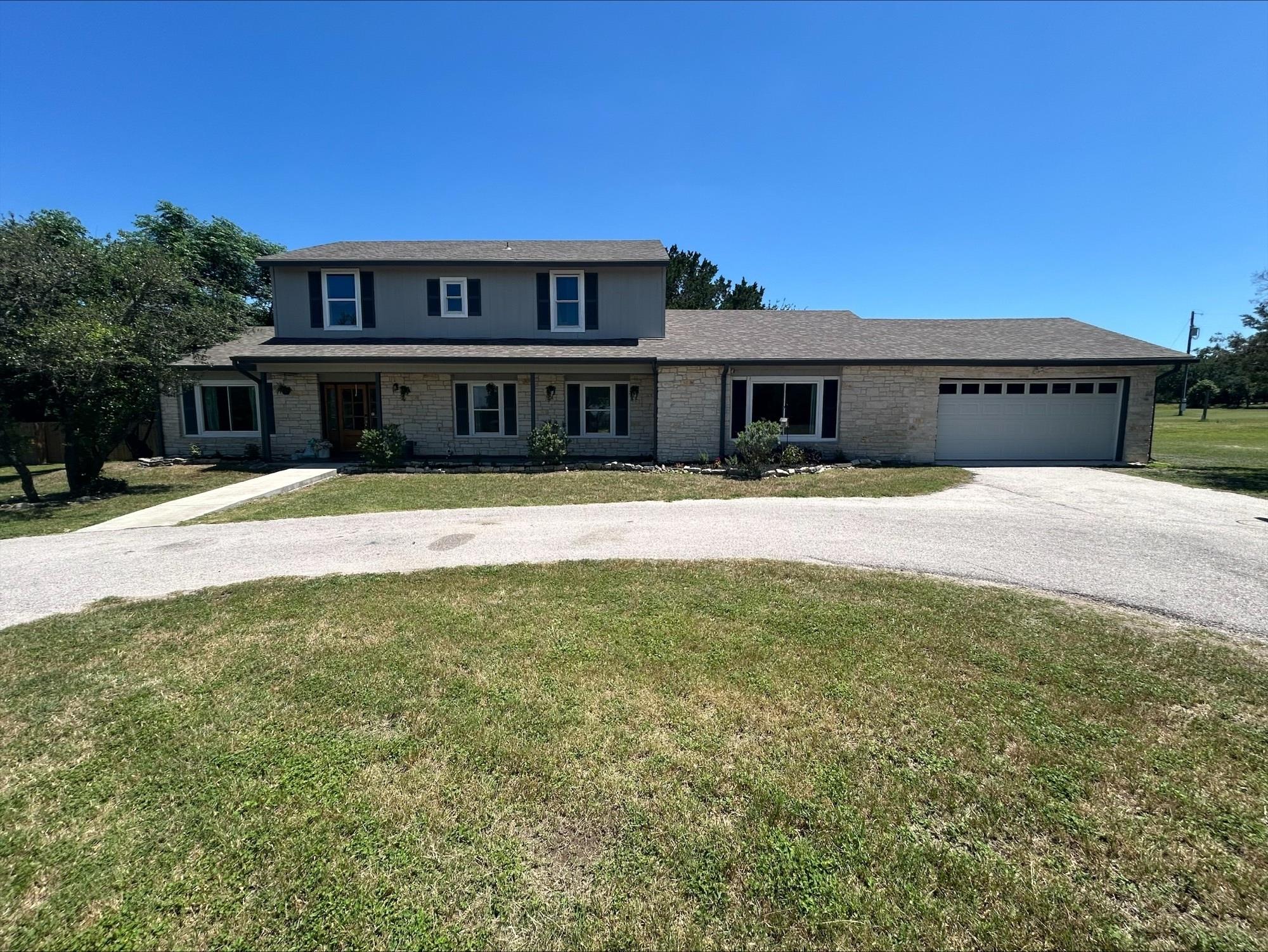 411 Carriage Oaks