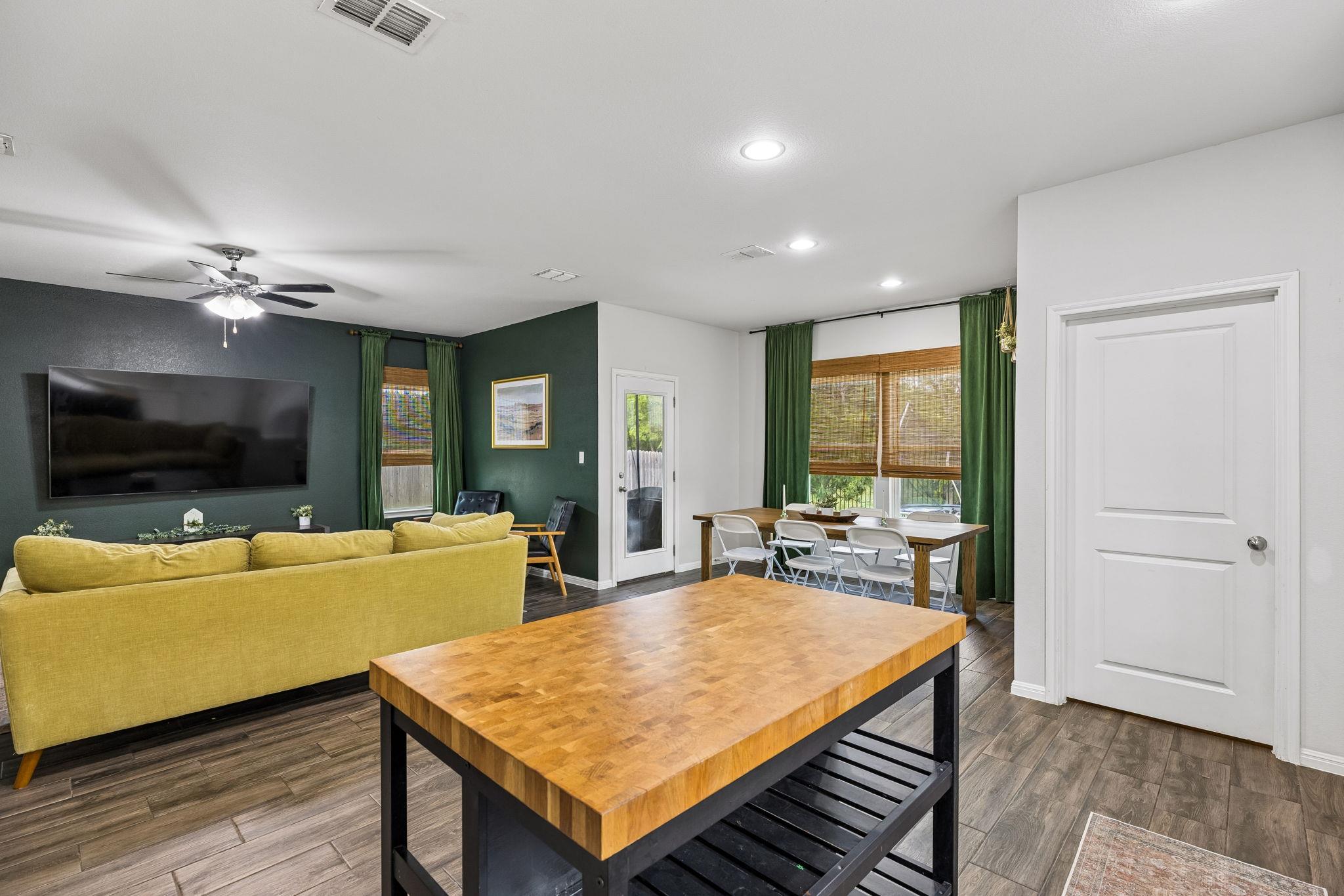 Photo 12