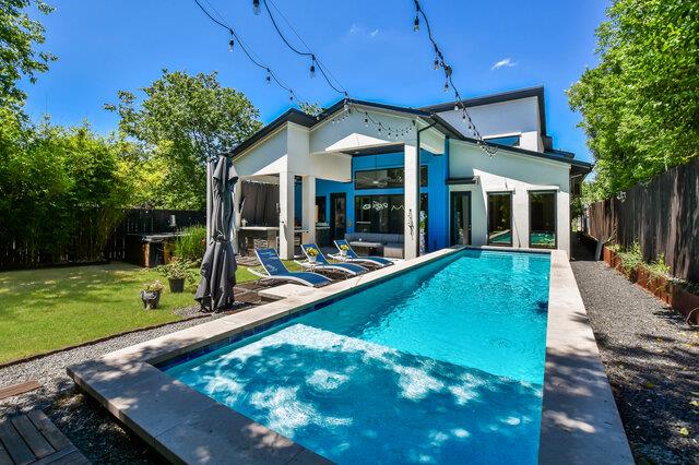 Single Family Residence