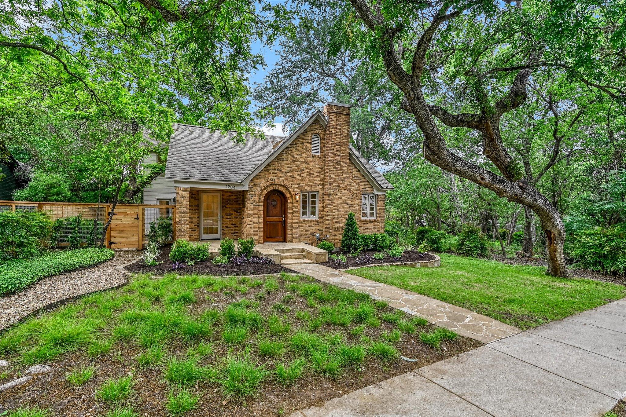 Single Family Residence