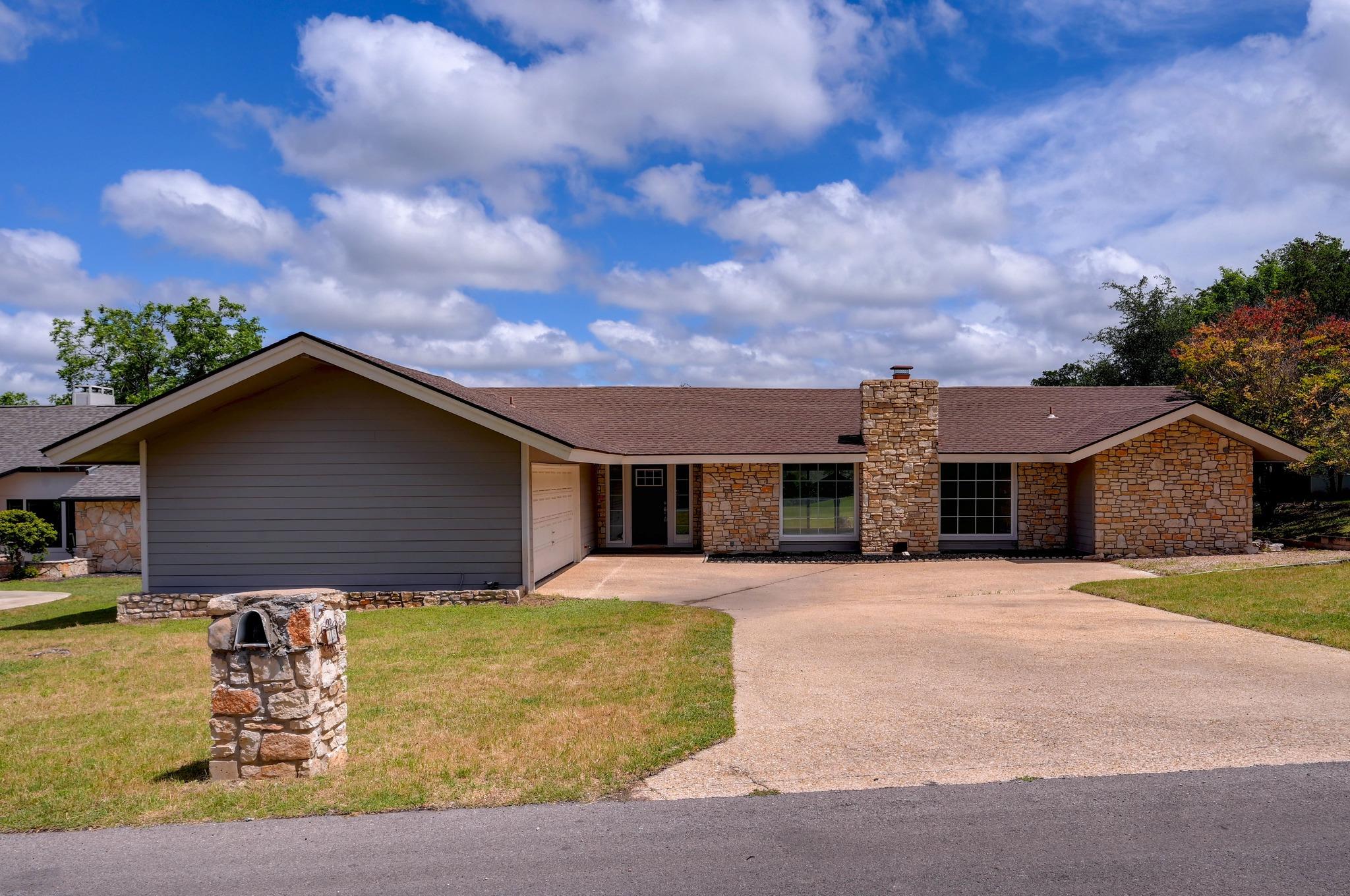 Single Family Residence